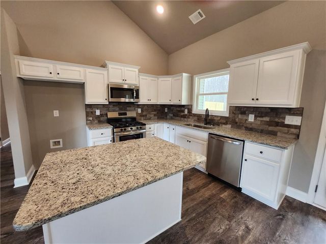 2205 Shady Grove Road, Carrollton, GA 30116