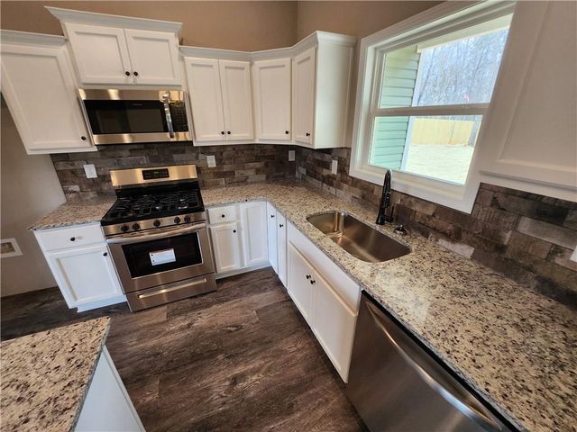 2205 Shady Grove Road, Carrollton, GA 30116