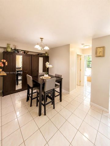 11800 SW 18th St 306-4, Miami, FL 33175