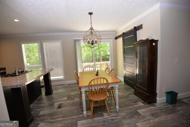 519 Twin Bridges Road, Eatonton, GA 31024