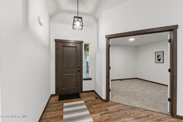 936 E Valley St S, Oldtown, ID 83822