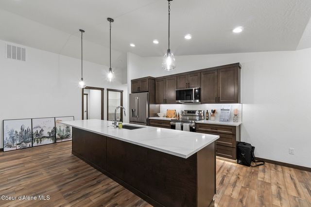 936 E Valley St S, Oldtown, ID 83822