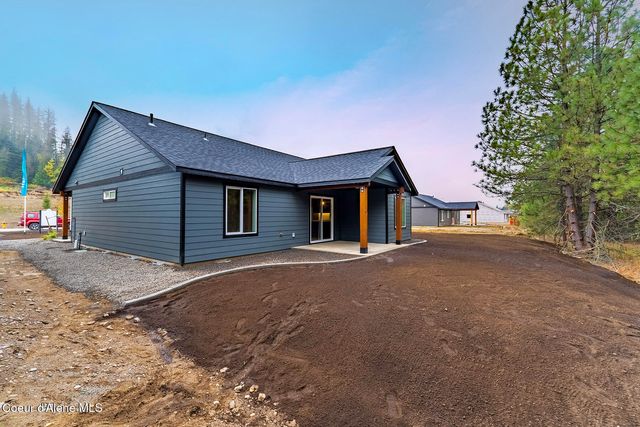 936 E Valley St S, Oldtown, ID 83822