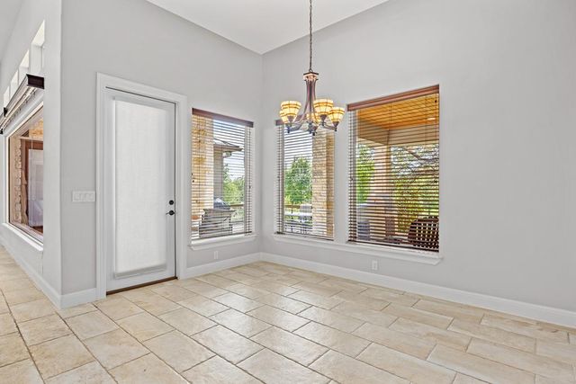 1009 Club House Rd, Kerrville, TX 78028
