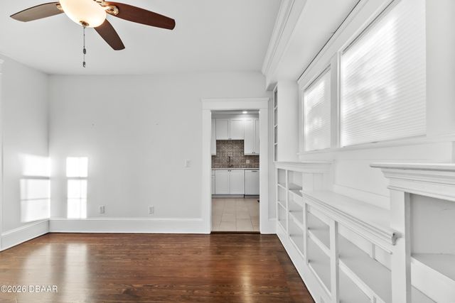 409 S Grandview Avenue, Daytona Beach, FL 32118