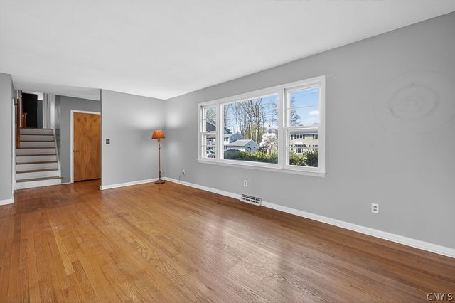 166 Terrace Way, Camillus, NY 13031