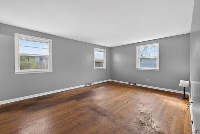 166 Terrace Way, Camillus, NY 13031