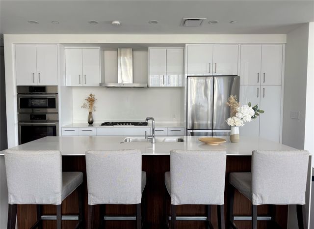 301 West Ave 1204, Austin, TX 78701
