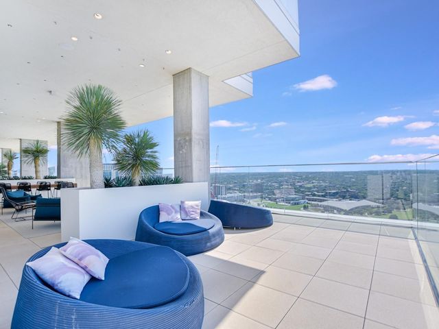 301 West Ave 1204, Austin, TX 78701