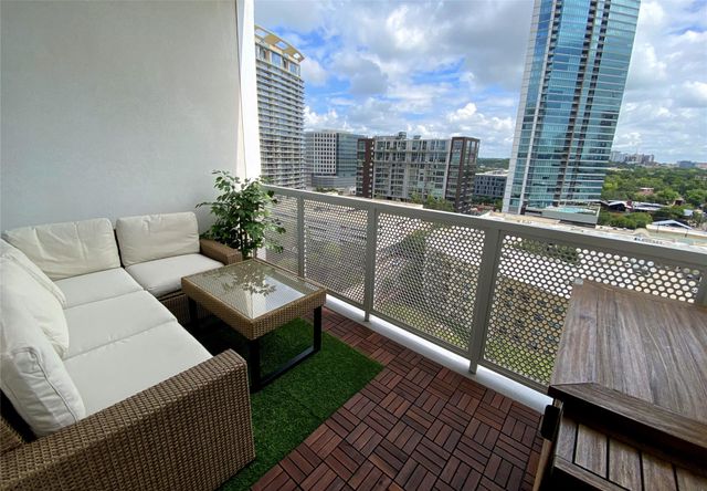 301 West Ave 1204, Austin, TX 78701