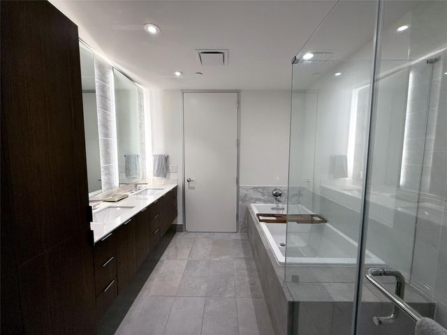 301 West Ave 1204, Austin, TX 78701