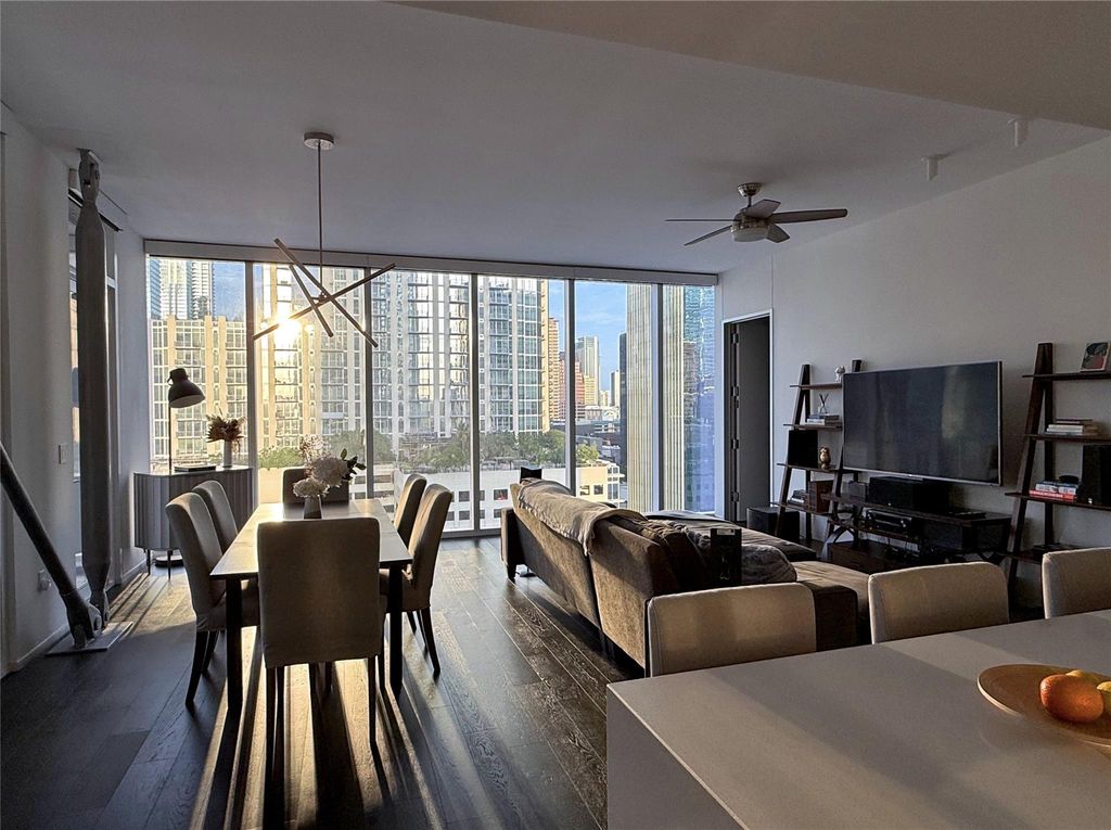 301 West Ave 1204, Austin, TX 78701