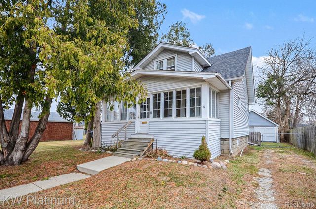 25886 Hoffmeyer Street, Roseville, MI 48066