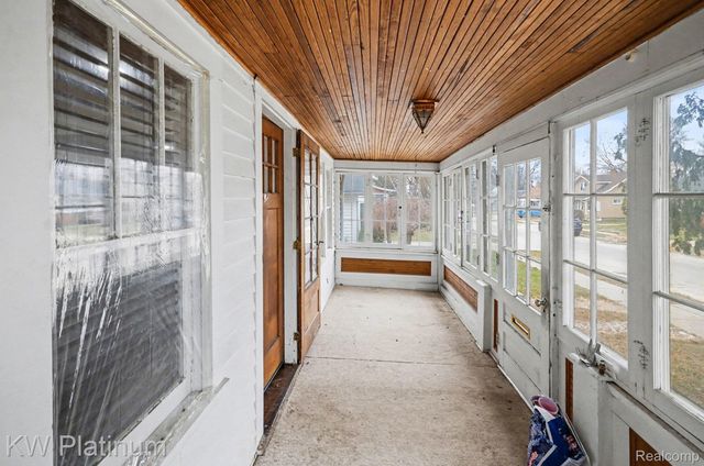 25886 Hoffmeyer Street, Roseville, MI 48066