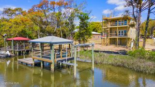 119 SE 15th Street, Oak Island, NC 28465