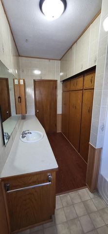 641 2nd St, Holdingford, MN 56340