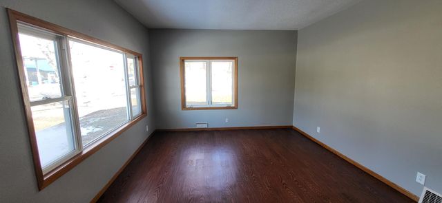 641 2nd St, Holdingford, MN 56340