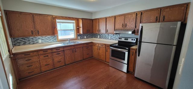 641 2nd St, Holdingford, MN 56340