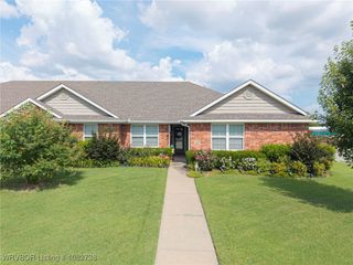 133 Honeysuckle Street, Alma, AR 72921