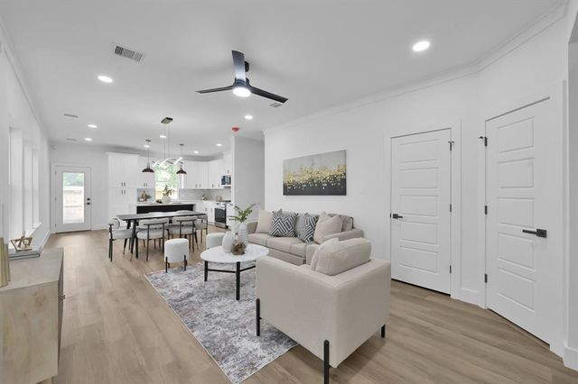 3334 Francis Street B, Houston, TX 77004
