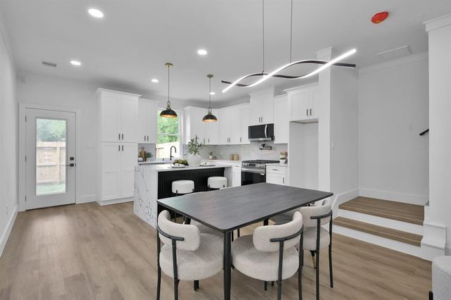 3334 Francis Street B, Houston, TX 77004