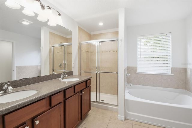 5654 AARON COURT, Sarasota, FL 34232