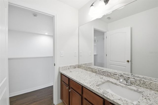 5654 AARON COURT, Sarasota, FL 34232