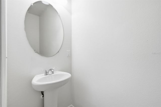 5654 AARON COURT, Sarasota, FL 34232