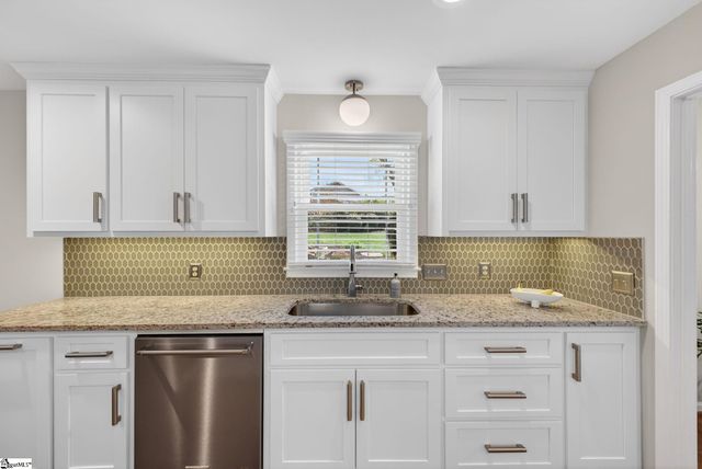 204 Windward Way, Greer, SC 29650