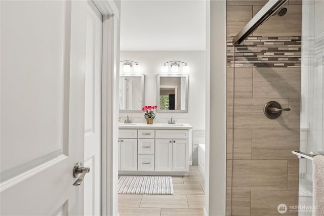 4979 Onalaska Loop SE, Port Orchard, WA 98367