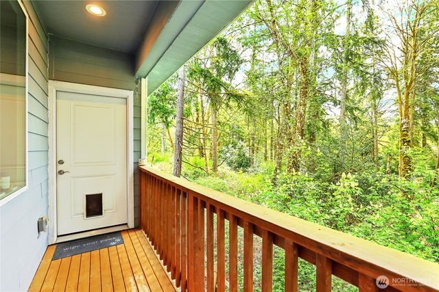 4979 Onalaska Loop SE, Port Orchard, WA 98367