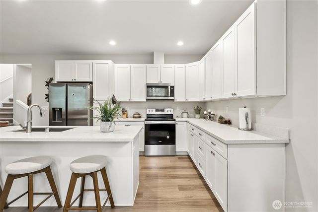 4979 Onalaska Loop SE, Port Orchard, WA 98367
