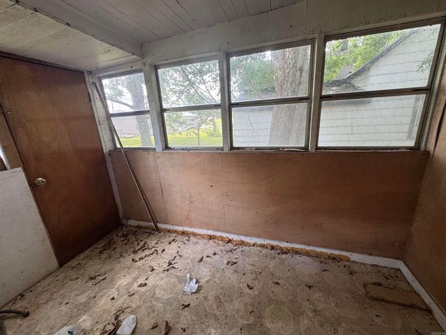 1104 SW 2nd Street, Corning, AR 72422