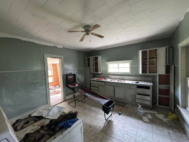 1104 SW 2nd Street, Corning, AR 72422