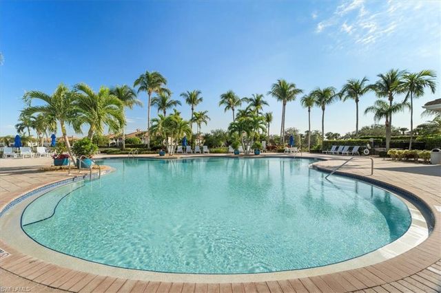 3343 Sandpiper WAY, Naples, FL 34109