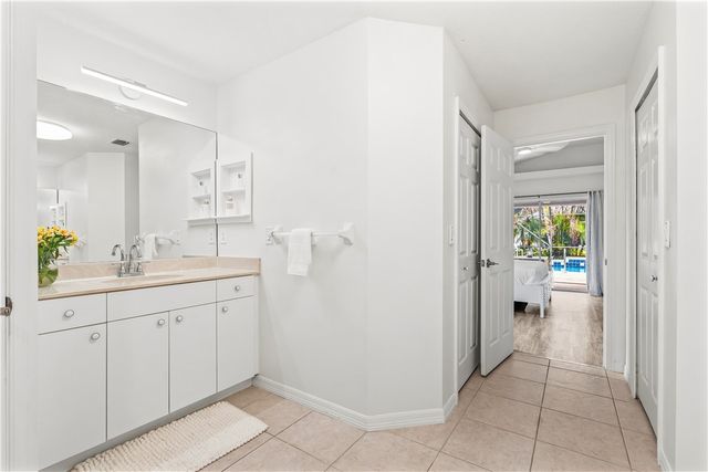 4955 5th Place, Vero Beach, FL 32968