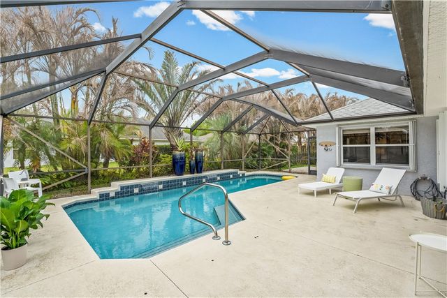 4955 5th Place, Vero Beach, FL 32968