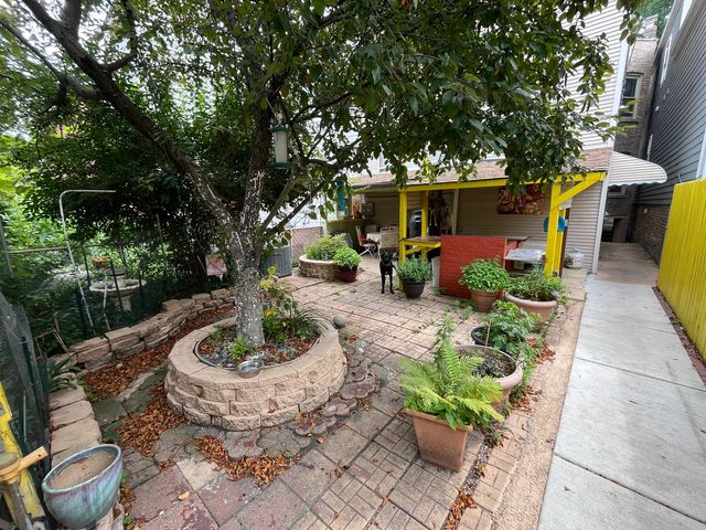 3714 N Hermitage Avenue, Chicago, IL 60613