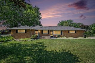1609 N Center Road, Saginaw, MI 48638