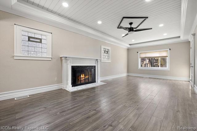 16 Utica Road, Pontiac, MI 48341