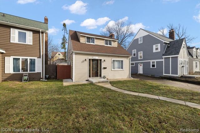 16 Utica Road, Pontiac, MI 48341