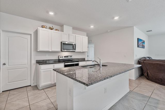 3524 SUNGROVE CIRCLE, Sanford, FL 32771