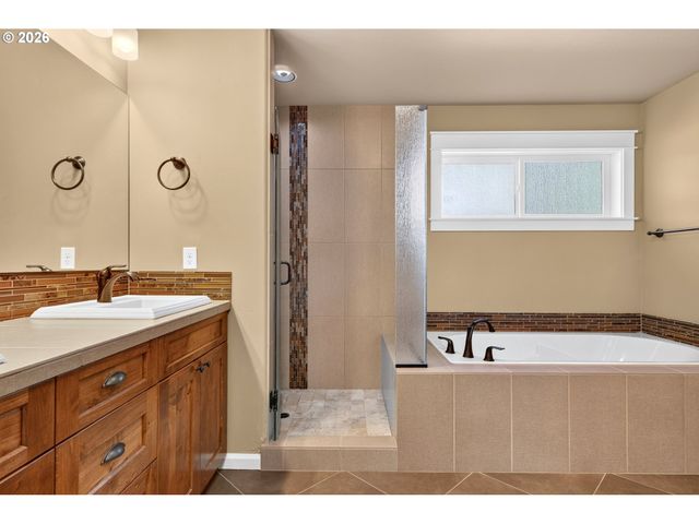 1170 Nw 99TH Ave, Portland, OR 97229