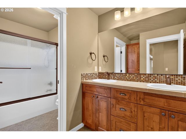 1170 Nw 99TH Ave, Portland, OR 97229