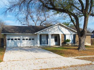 12732 El Sonteo, San Antonio, TX 78233