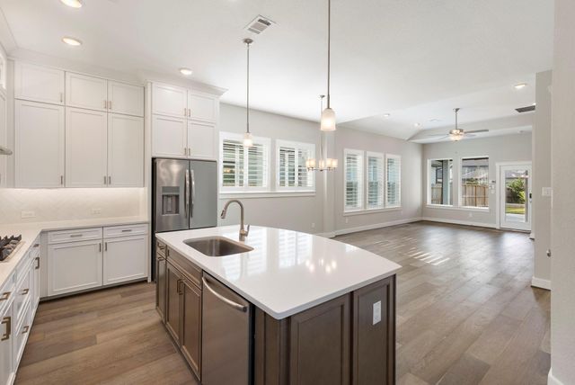 527 Knolly St Street, Montgomery, TX 77316