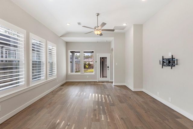 527 Knolly St Street, Montgomery, TX 77316