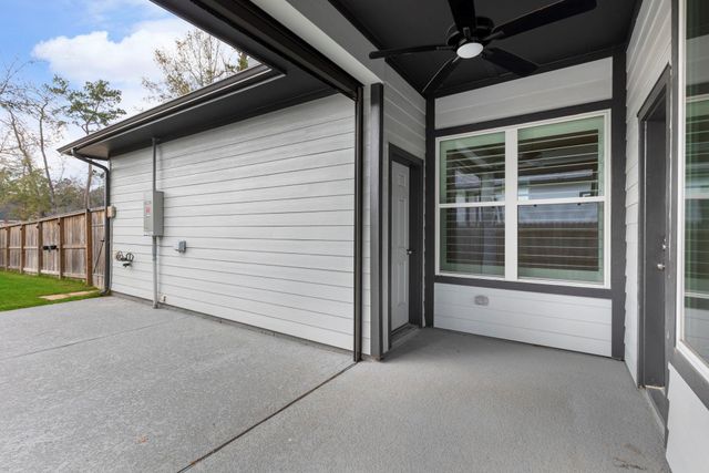 527 Knolly St Street, Montgomery, TX 77316