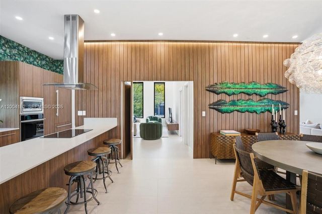 4354 Alton Rd, Miami Beach, FL 33140