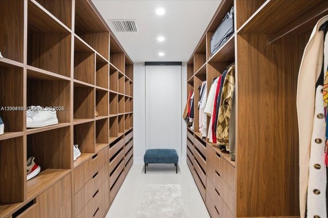 4354 Alton Rd, Miami Beach, FL 33140